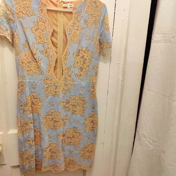 Deep V Body Con mini dress - Picture 6 of 6